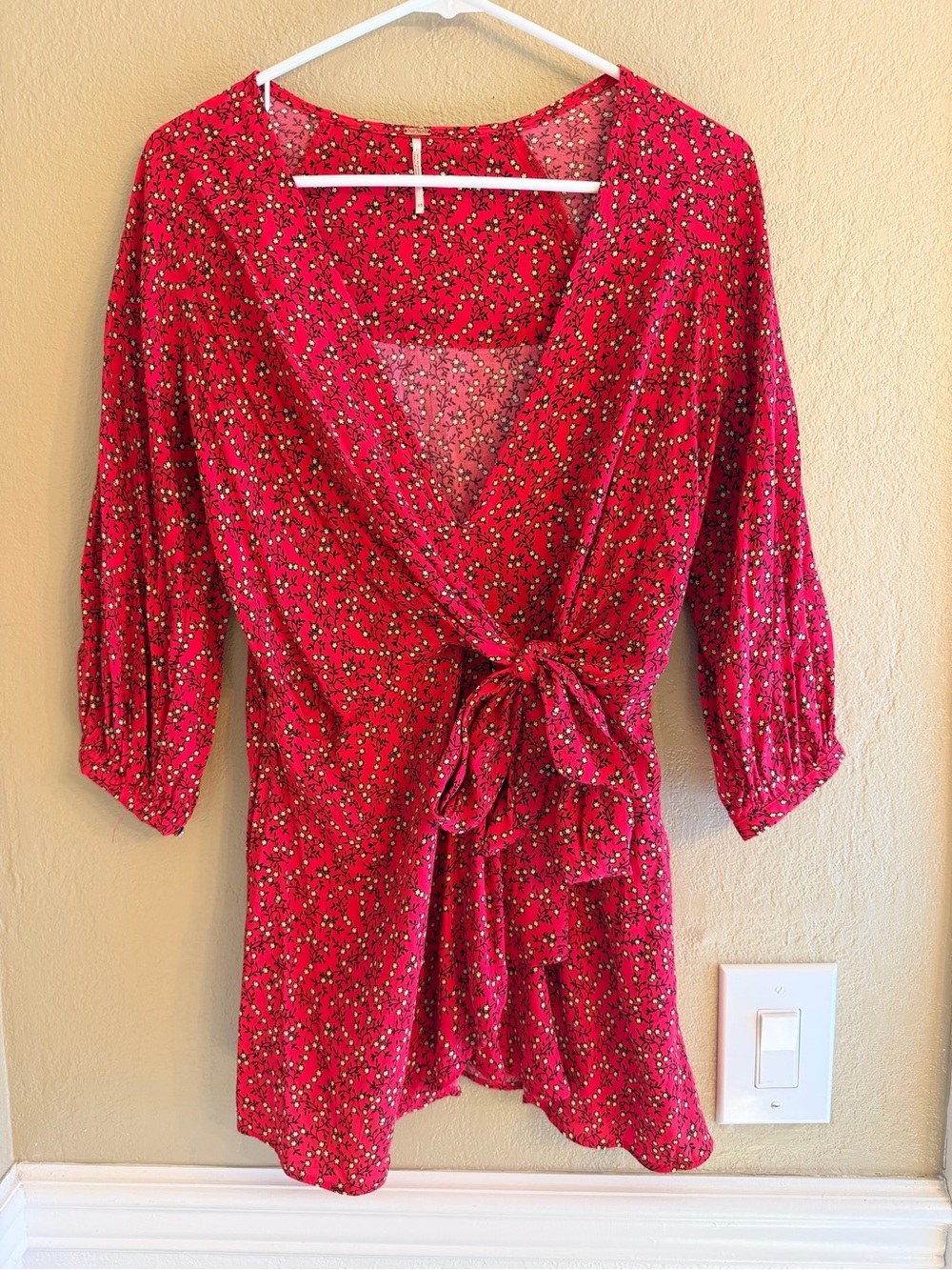 Free People Red Floral Tie-Front Women's faux Wrap mini dress